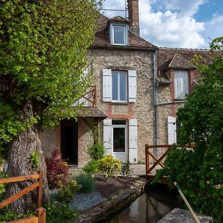 Le Moulin De Cutesson O Dela Du M לינה וארוחת בוקר